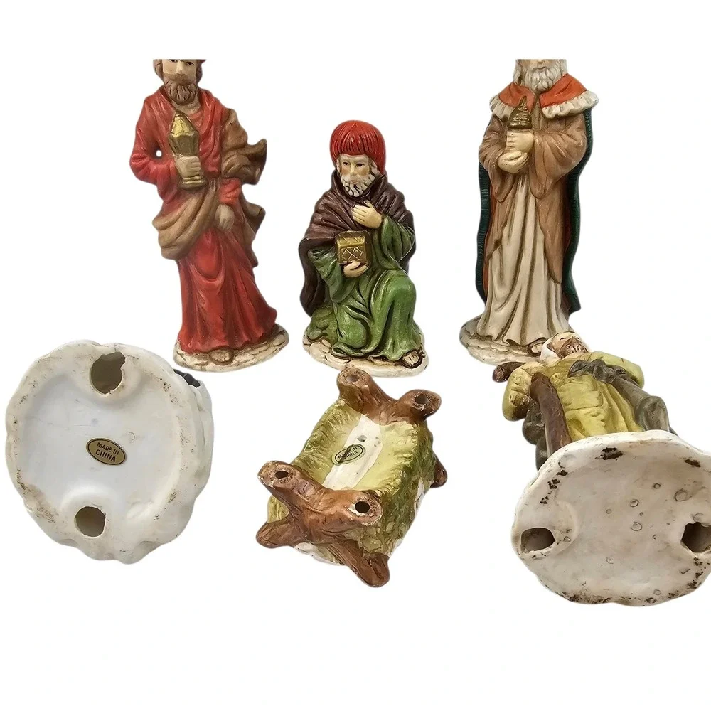 Vintage Porcelain‎ Nativity Set 8 Piece Christmas Holiday Decoration